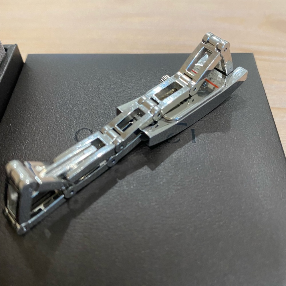 Authentic Gucci women watch, stainless steel 3900L - Picture 10 of 15